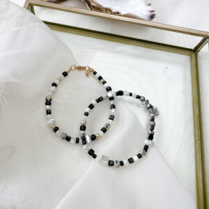 black white pearl armband an