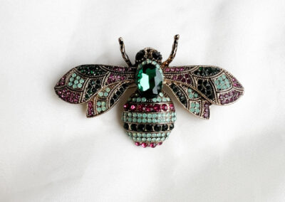 buzzy broche 1 an