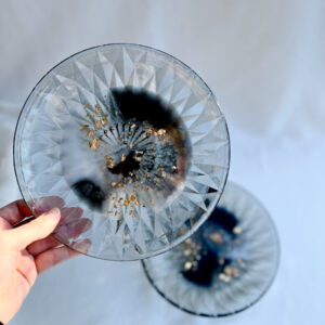 chique sparkle resin art servies an