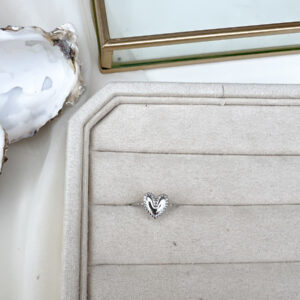 little heart ring an