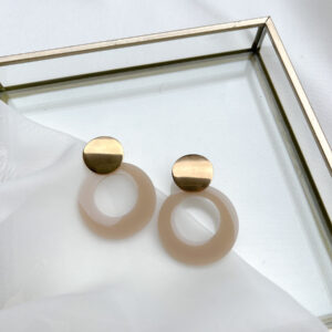 veloura oorbellen an