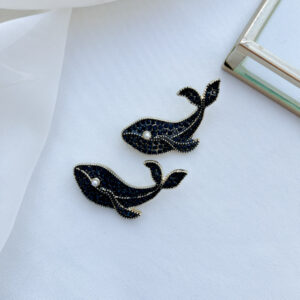 whale broche an